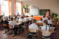 Во второй школе станицы Брюховецкой учащиеся младших классов приступили к занятиям в капитально отремонтированном здании школы