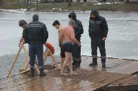 Брюховчане отметили Крещение купанием в ледяной воде