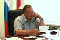 Владимир Мусатов ответил на вопросы жителей района в ходе прямой линии