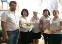 Работников почты с профессиональным праздником поздравили молодые депутаты района