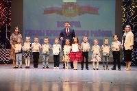 С одаренными и талантливыми детьми района встретился Владимир Бутенко