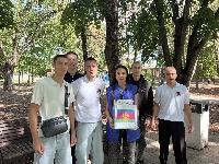 Волонтеры провели акцию "Символ единства"