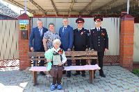 Тепло этих рук бесценно